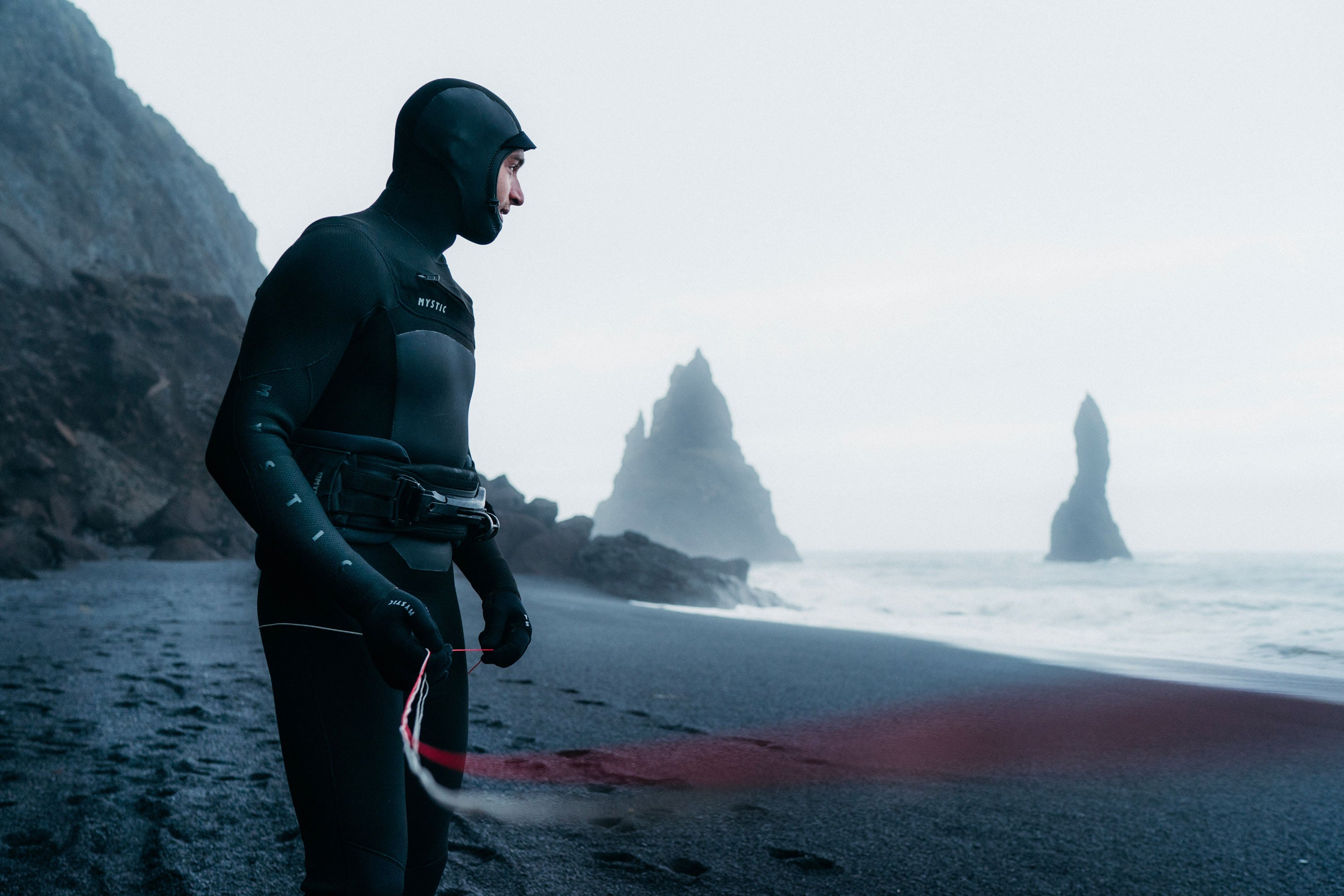 Mystic - Voltt Hooded Full Suit 6/4/3mm Fzip - Black