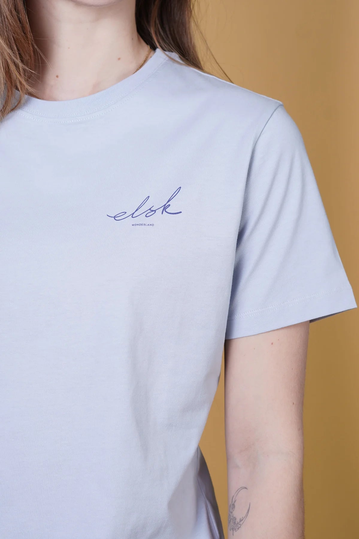 Signiertes Basic-Freizeit-T-Shirt für Damen
