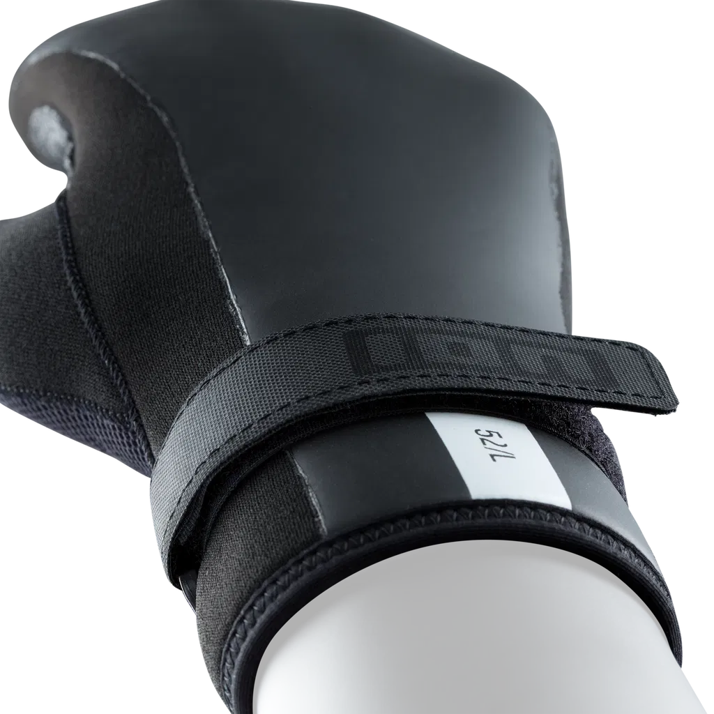 Mystic - Roam Glove 3mm 5Finger Precurved - 2025