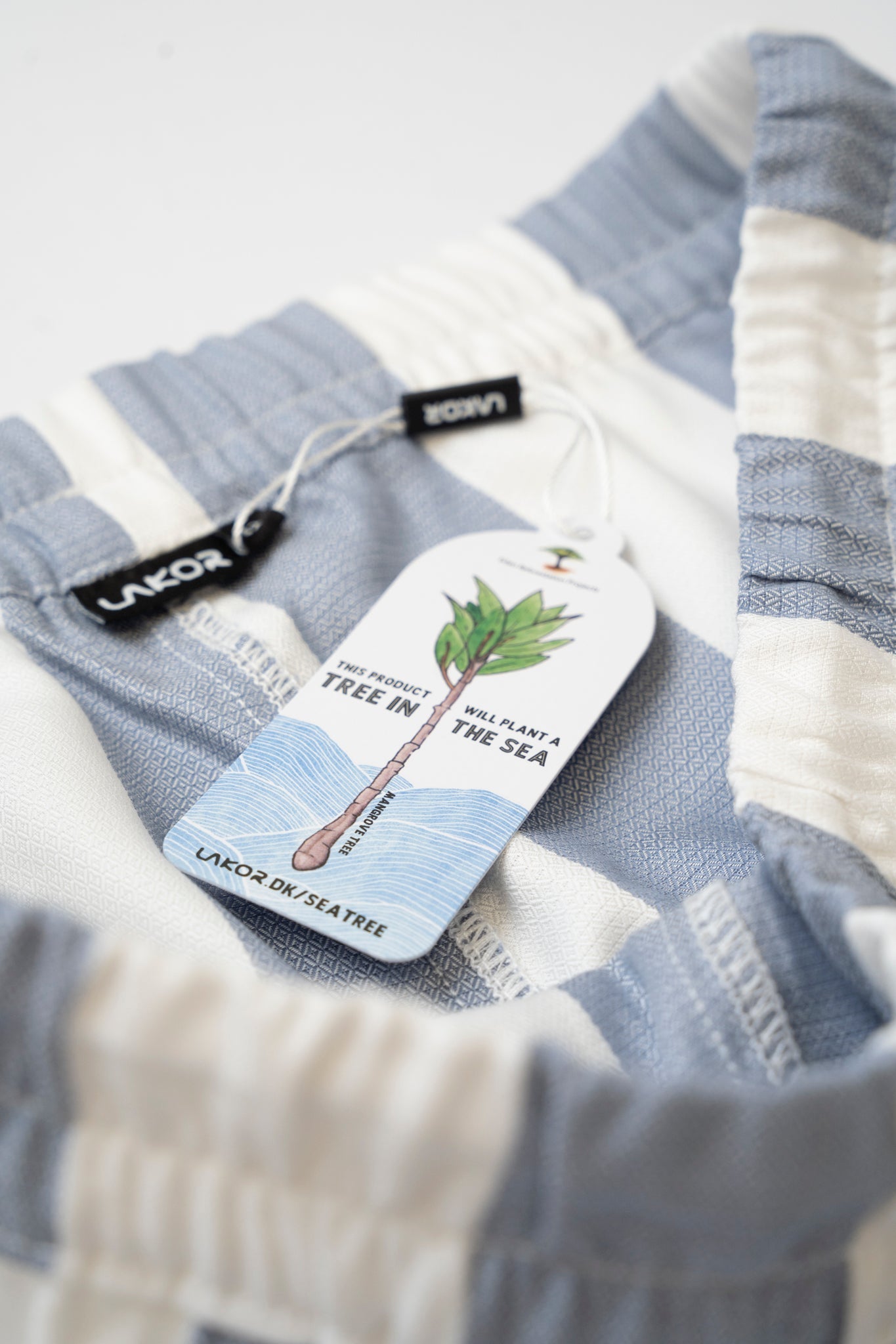 Fette Streifen Shorts (hellblau)