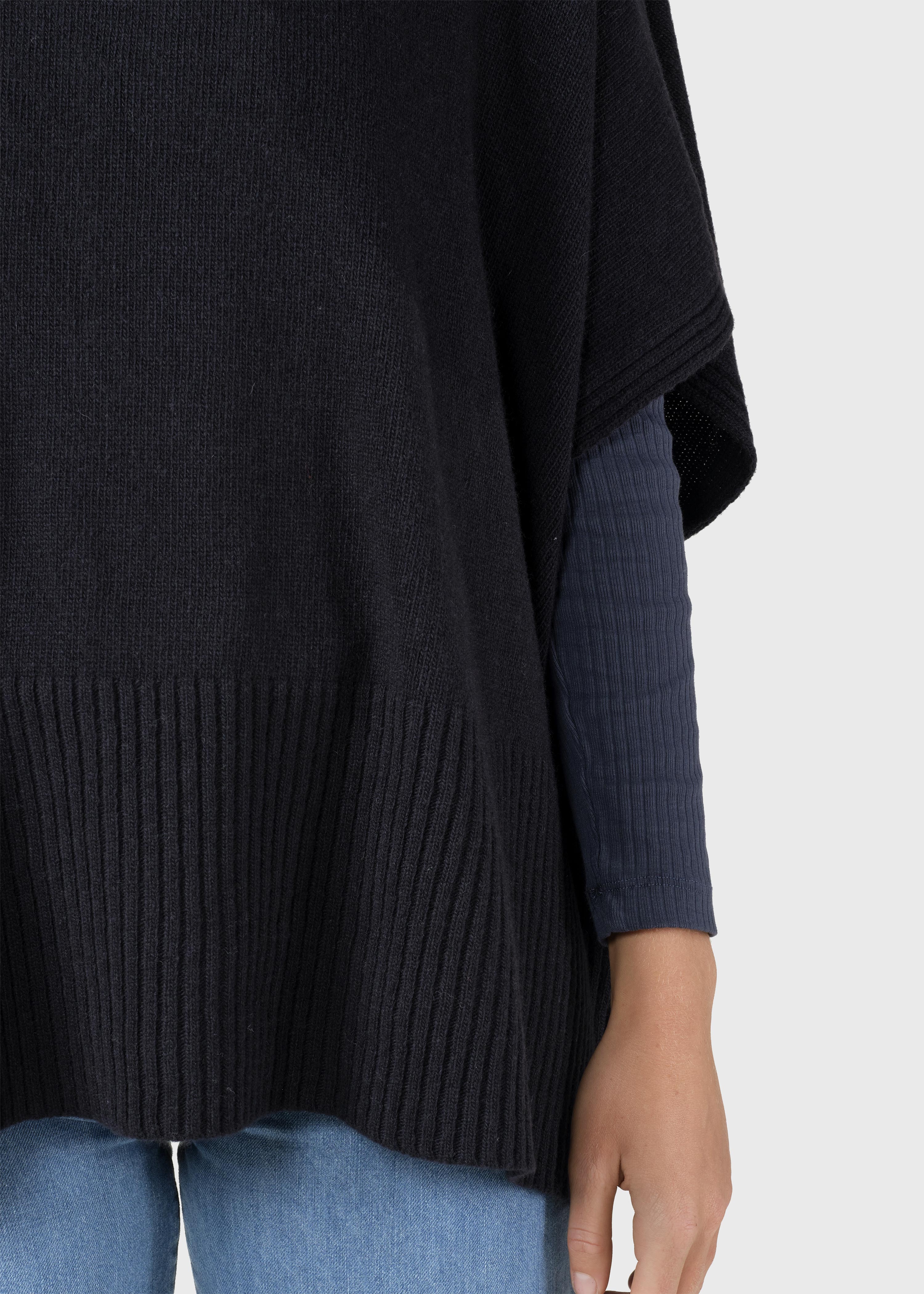 Alba Knit Poncho - Black