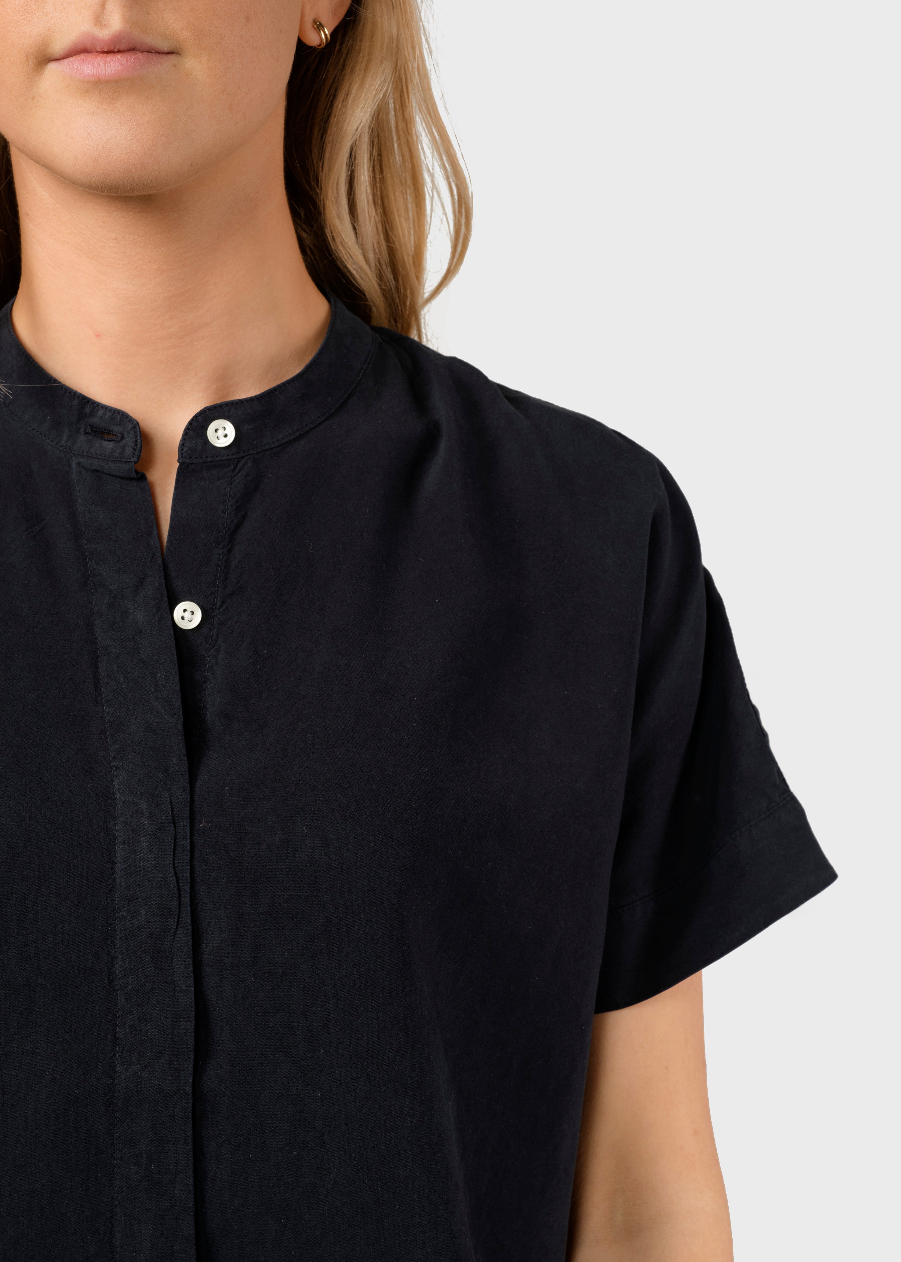 Li Shirt - Navy