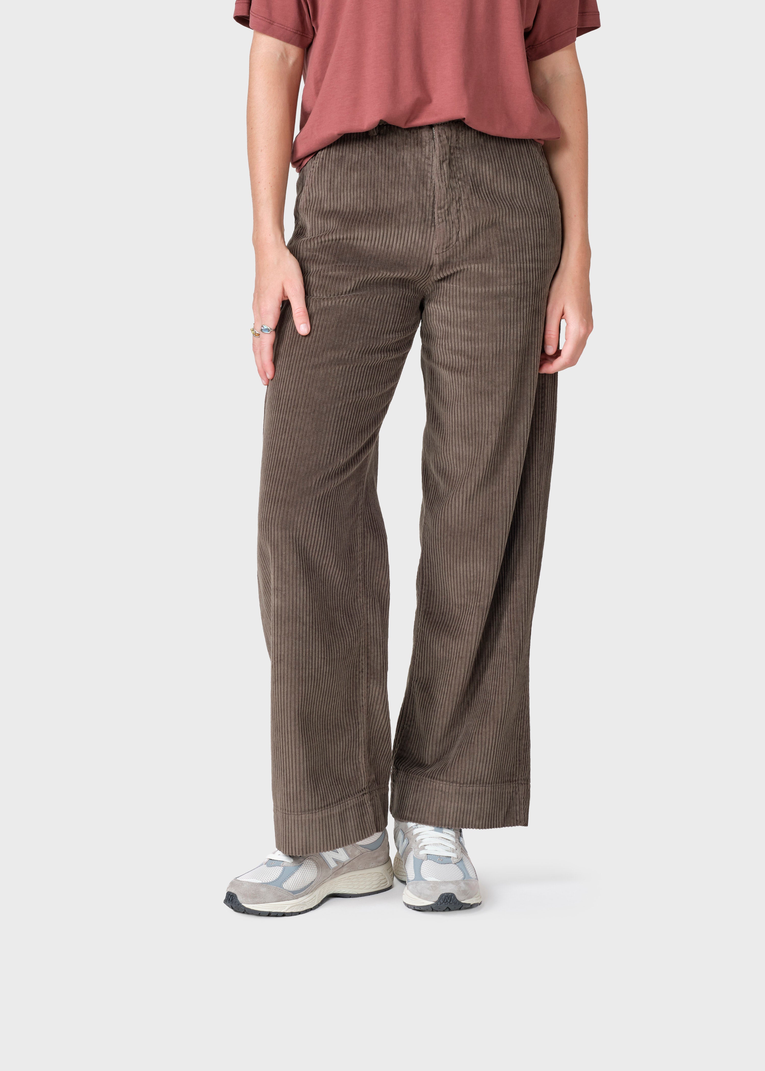 Lydia Jumbo Corduroy Pants - Taupe