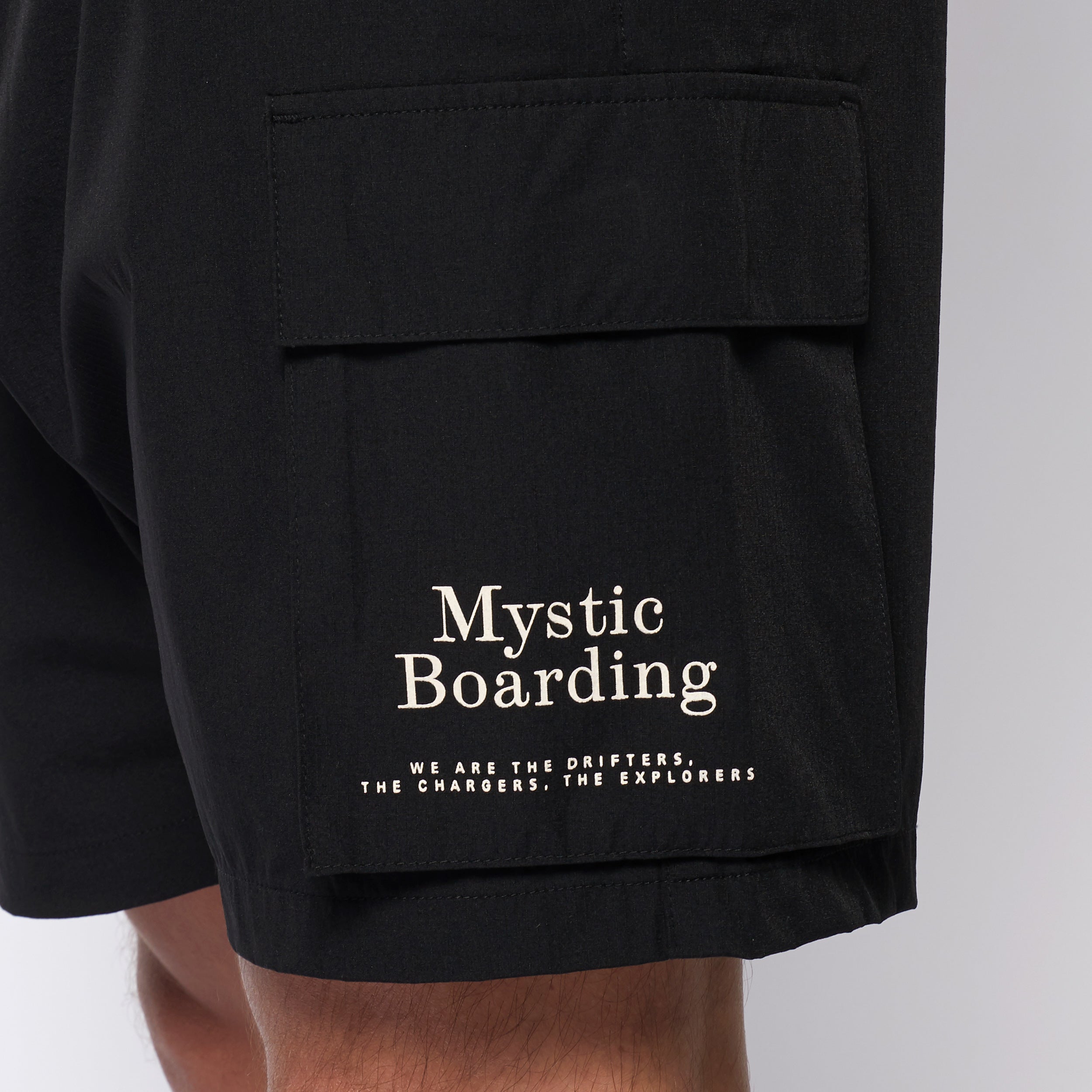 Mystic - Meridian Hybrid Short - Black