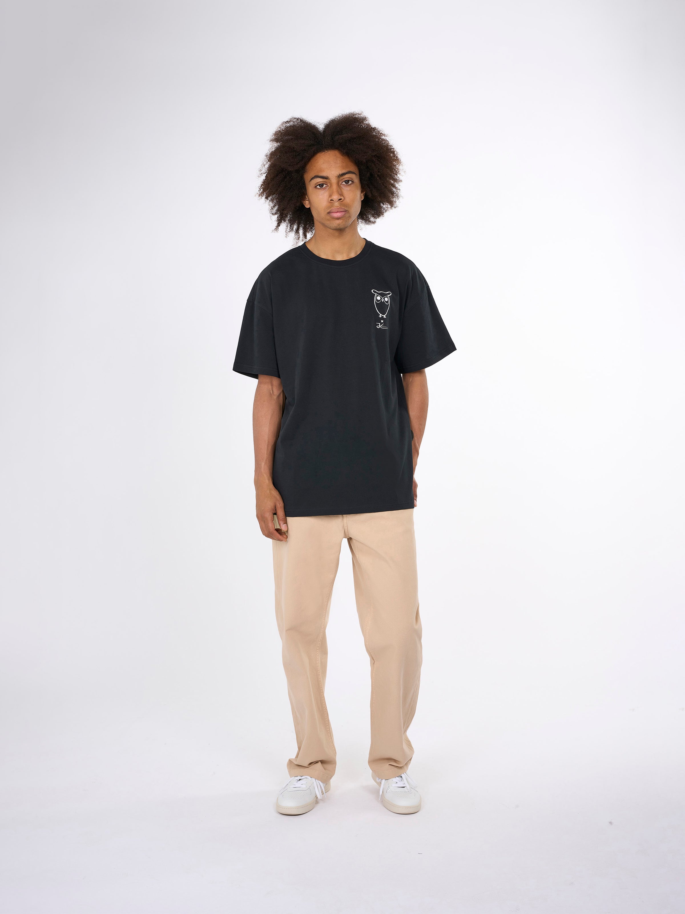 KnowledgeCotton Apparel - Loose camp front print t-shirt - GOTS - Black Jet