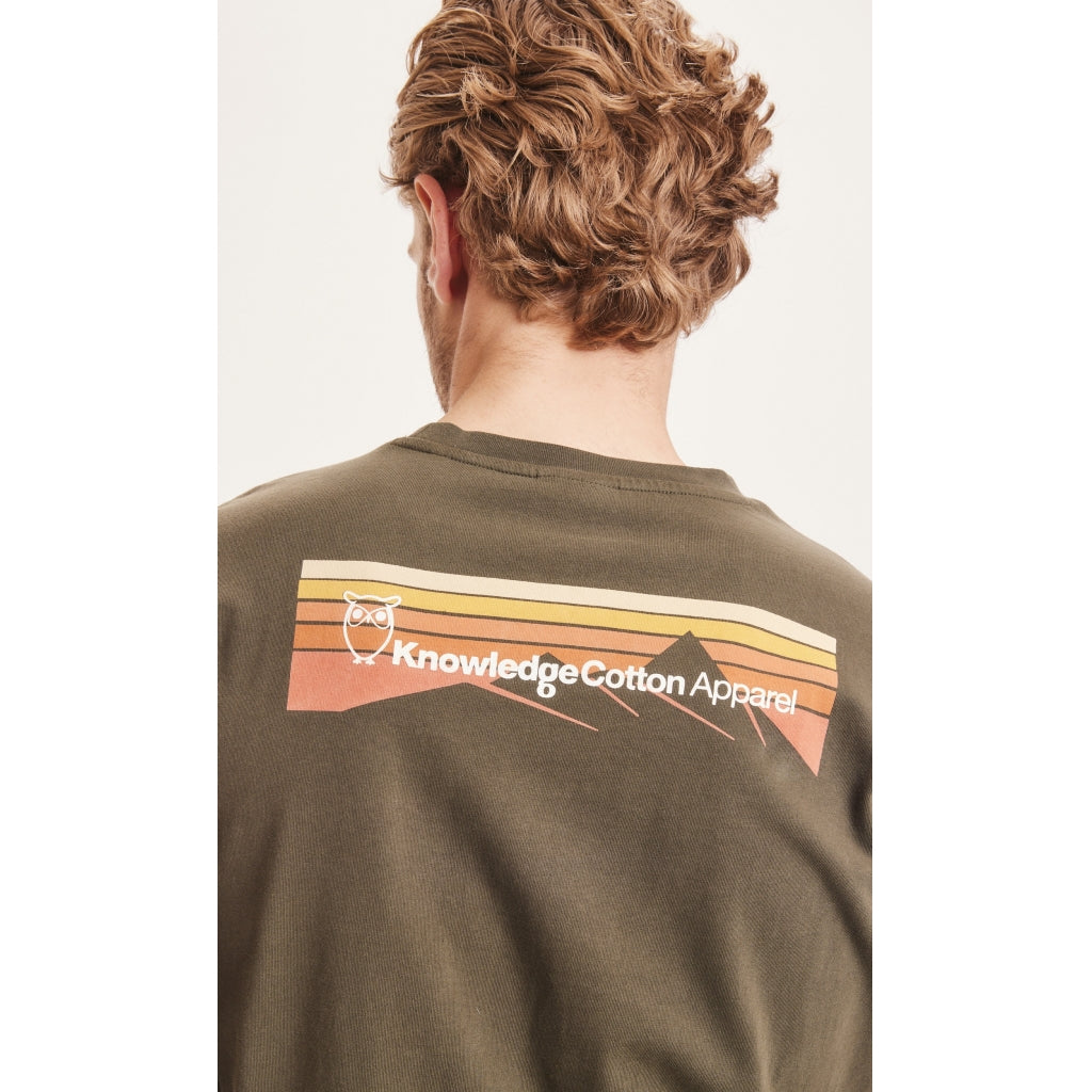 KnowledgeCotton Apparel LOCUST markentypisches LS-T-Shirt mit Bergrückenaufdruck