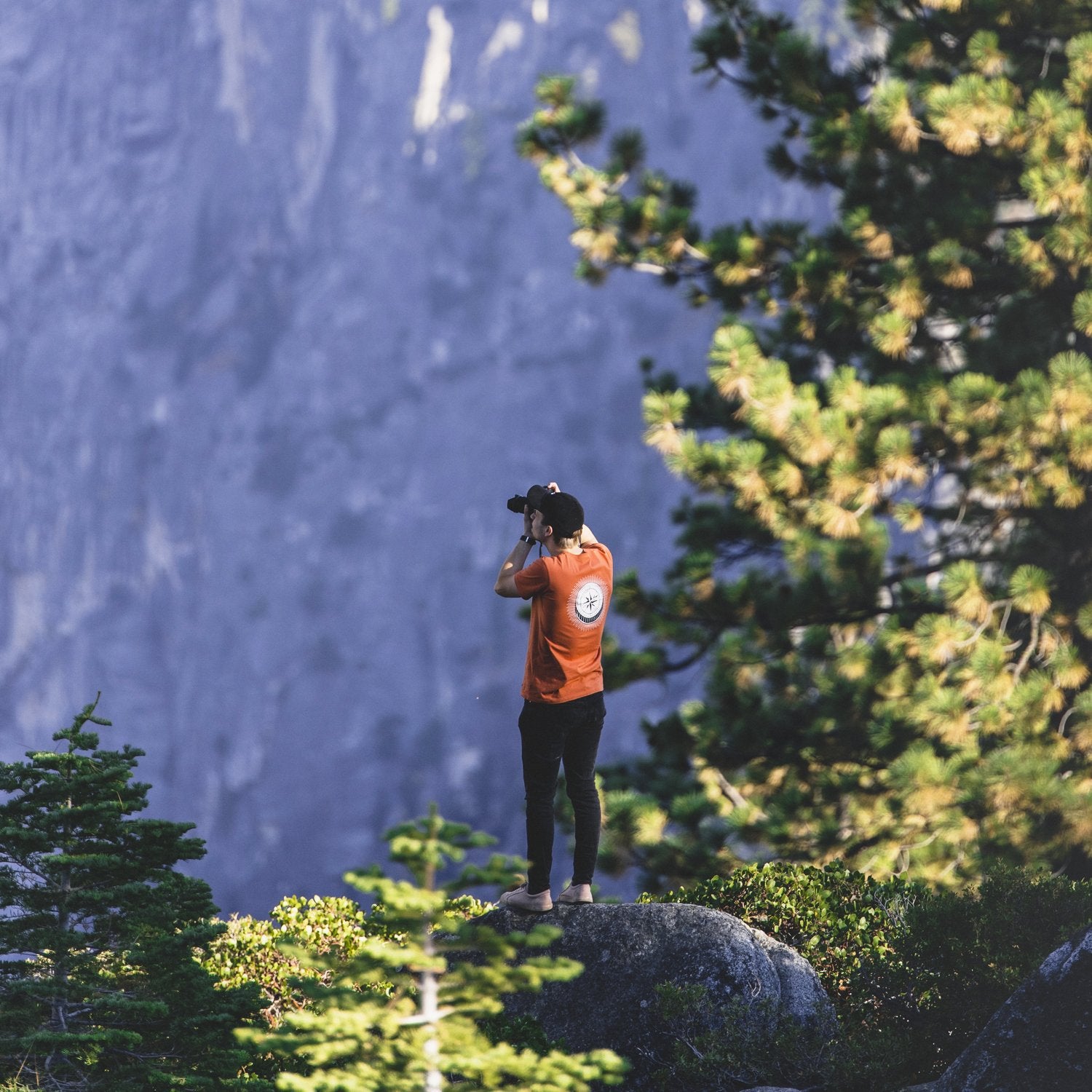 Lakor - Explore compass T-shirt