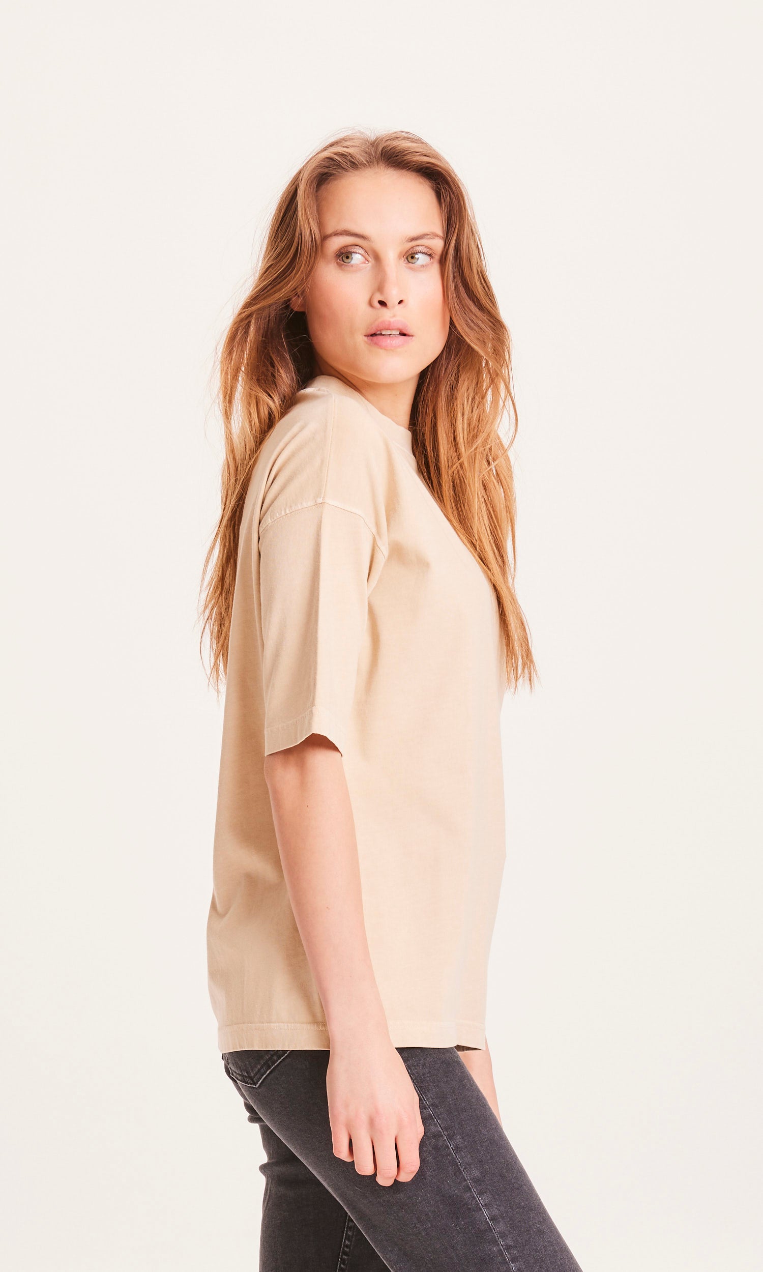 Kenntnisgekleidung - Nuance von Natur aus t -Shirt - Safari