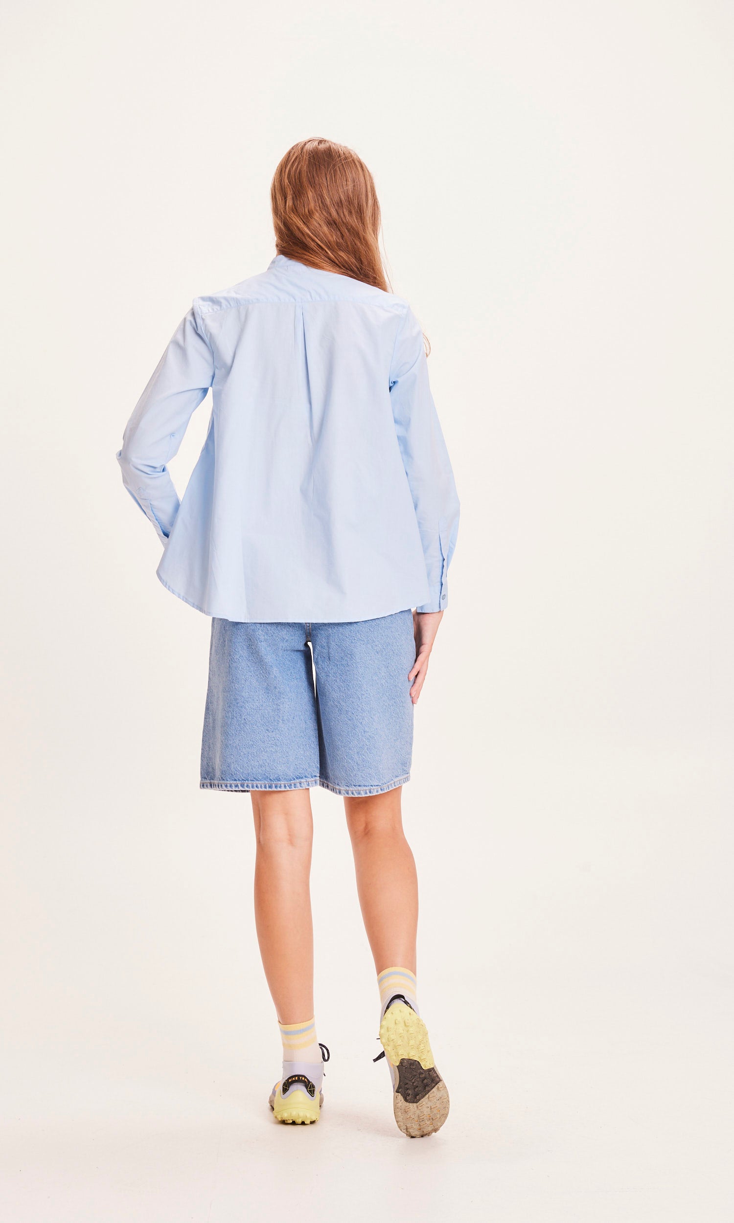 KnowledgeCotton Apparel REBORN™ ALLY Bermuda-Jeansshorts mit hoher Taille – GRS/Vegan