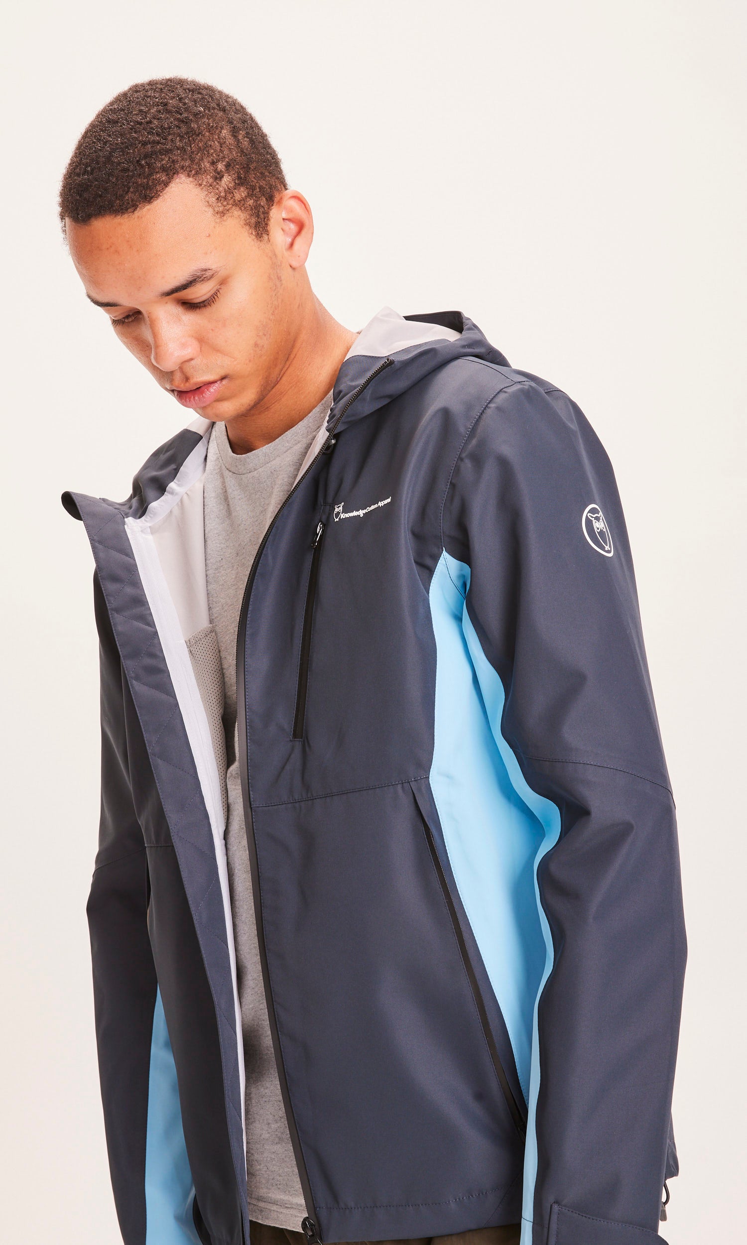 PATHFINDER ™ TECH WINDBREAKER JACKE - GRS/VEGAN