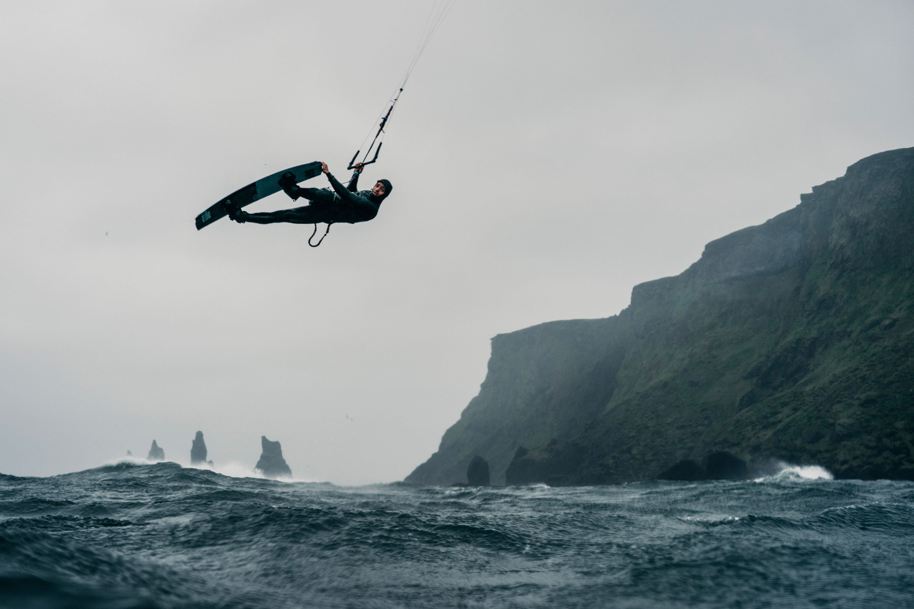 Mystic - Voltt Hooded Full Suit 6/4/3mm Fzip - Black