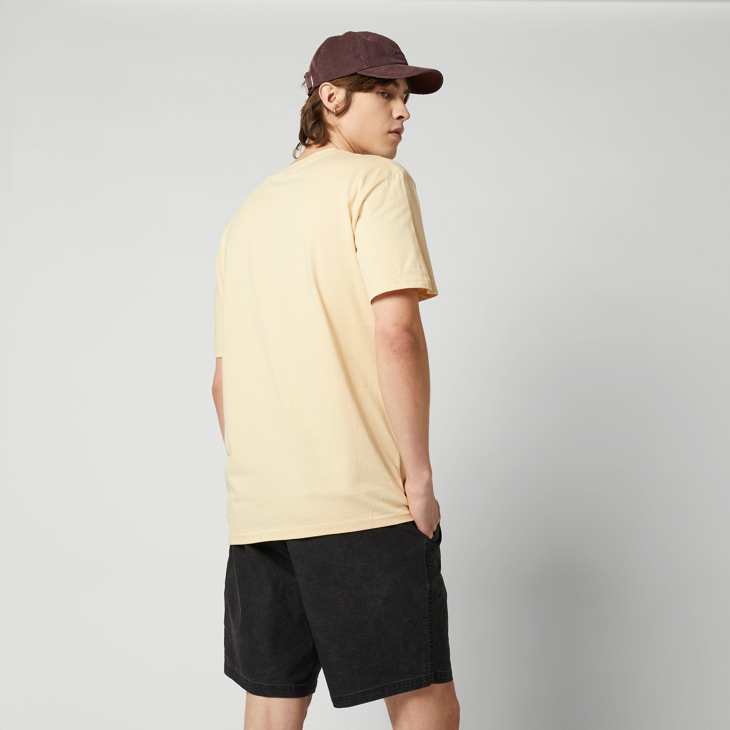 Realm Tee – Warmer Sand
