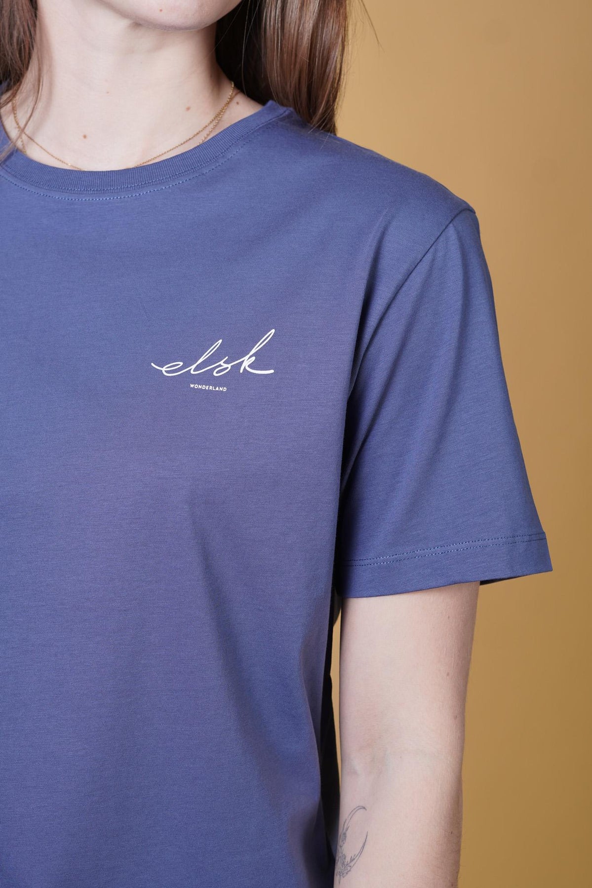 Signiertes Basic-Freizeit-T-Shirt für Damen