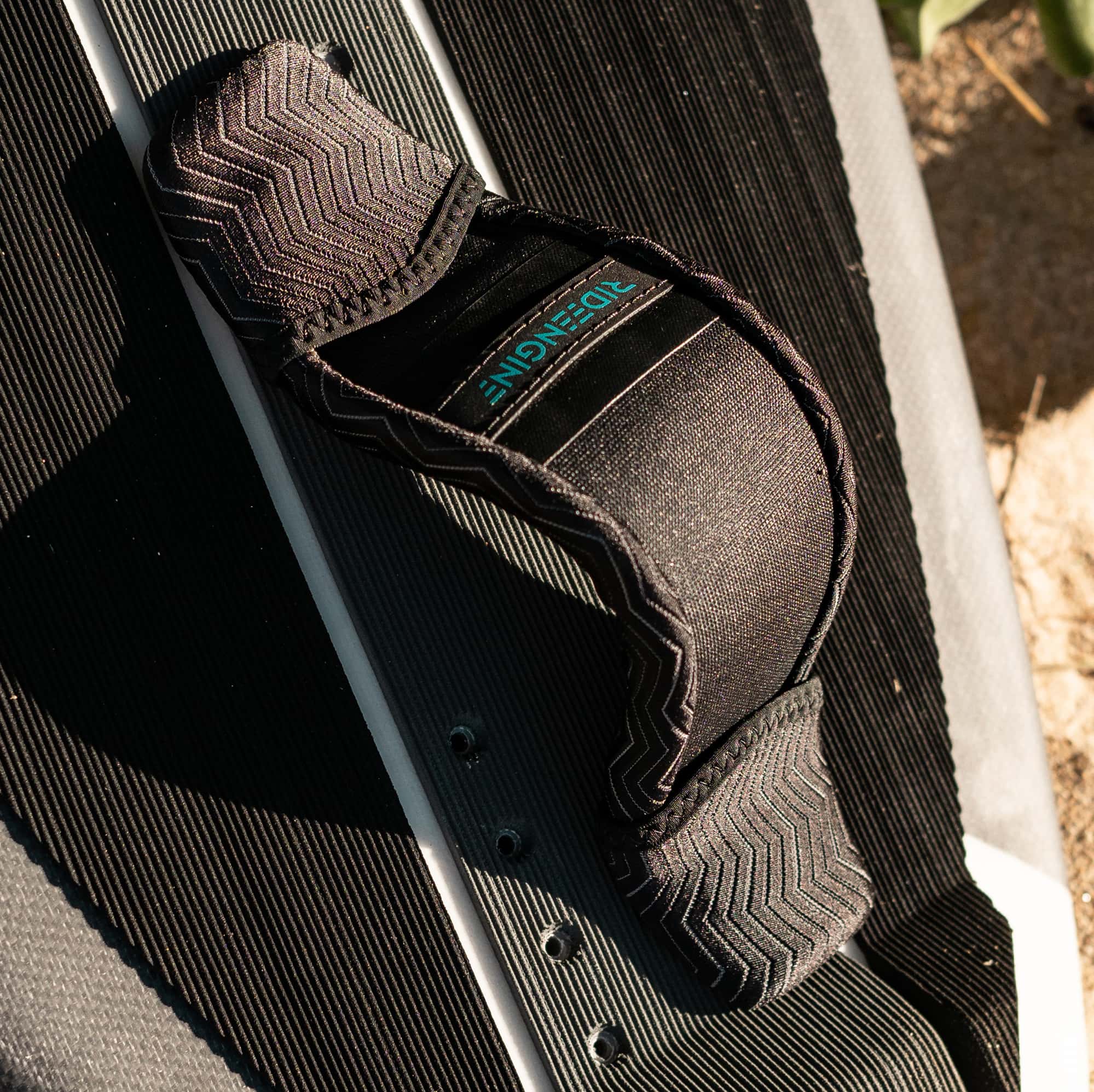 Re Ultra-lite Foot Strap Black