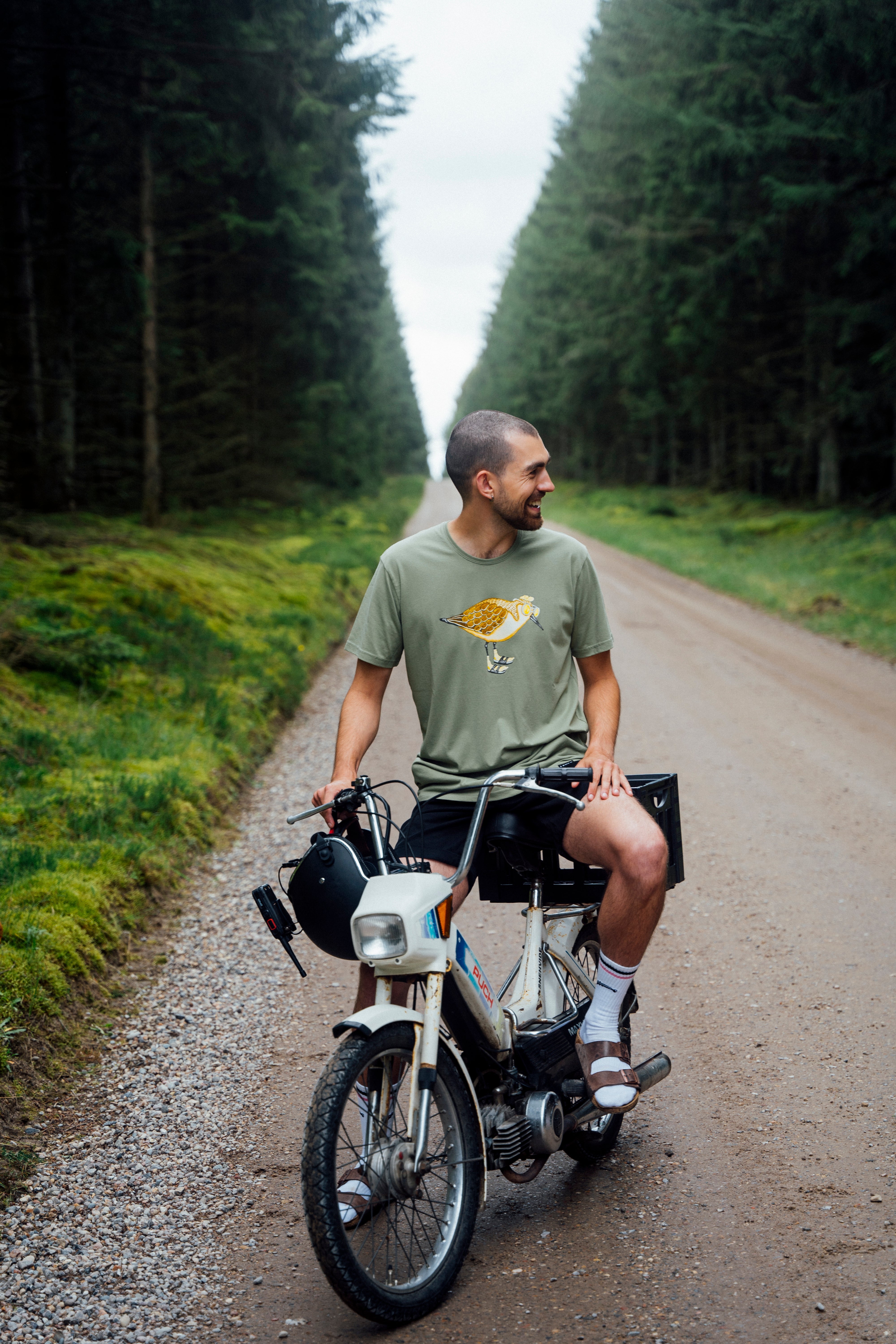 Sandpiper Sunshine T-shirt (Oil Green) 