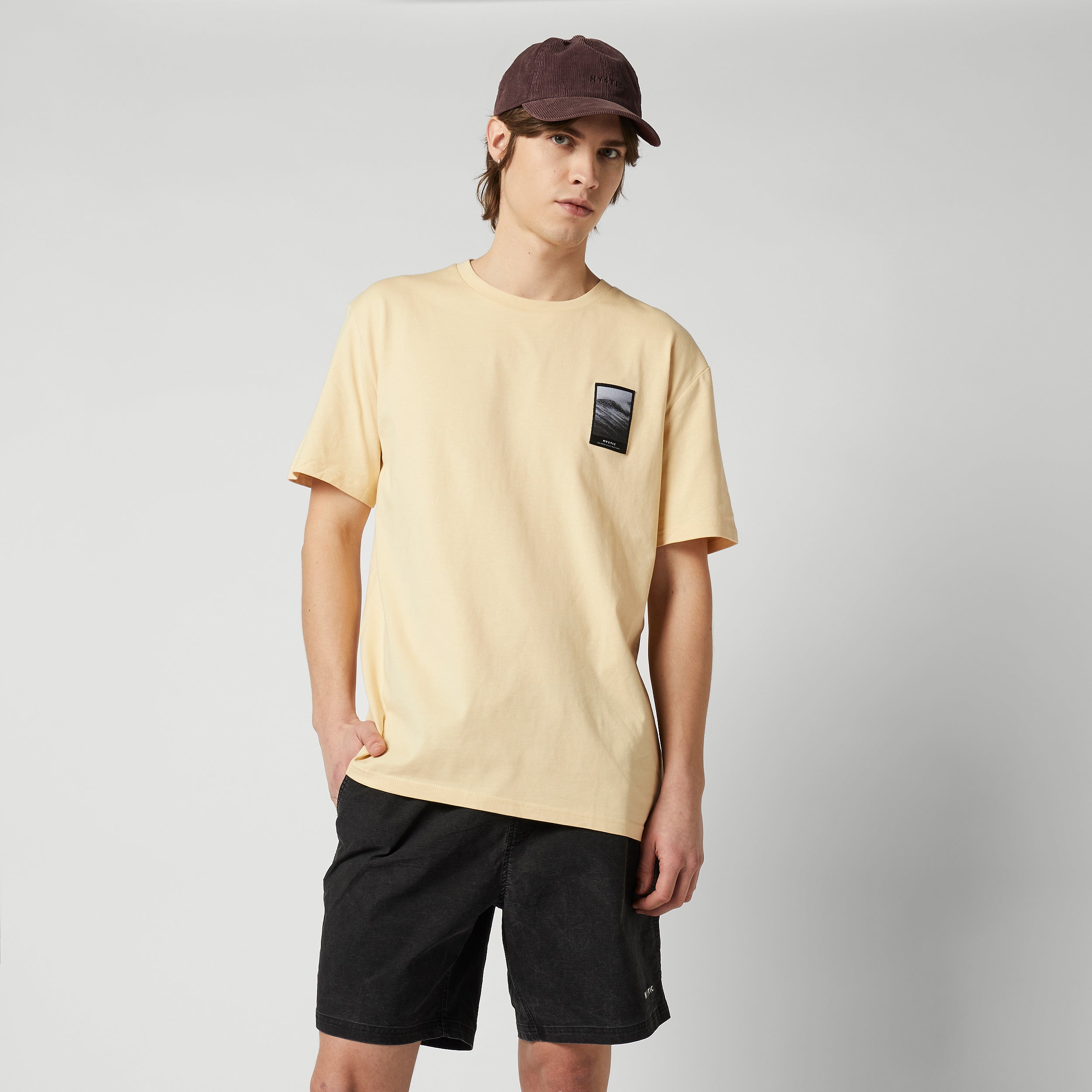 Realm Tee – Warmer Sand