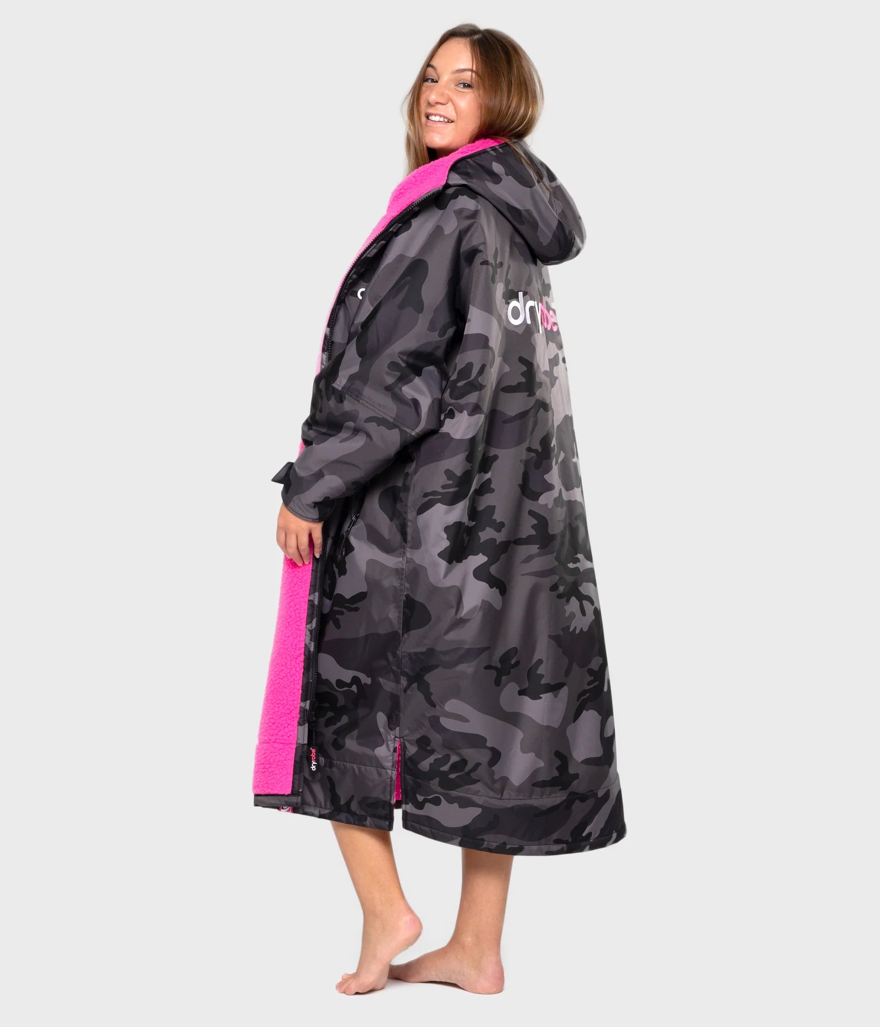 Dryrobe advance long sleeve poncho | adults | black camo pink - recycled