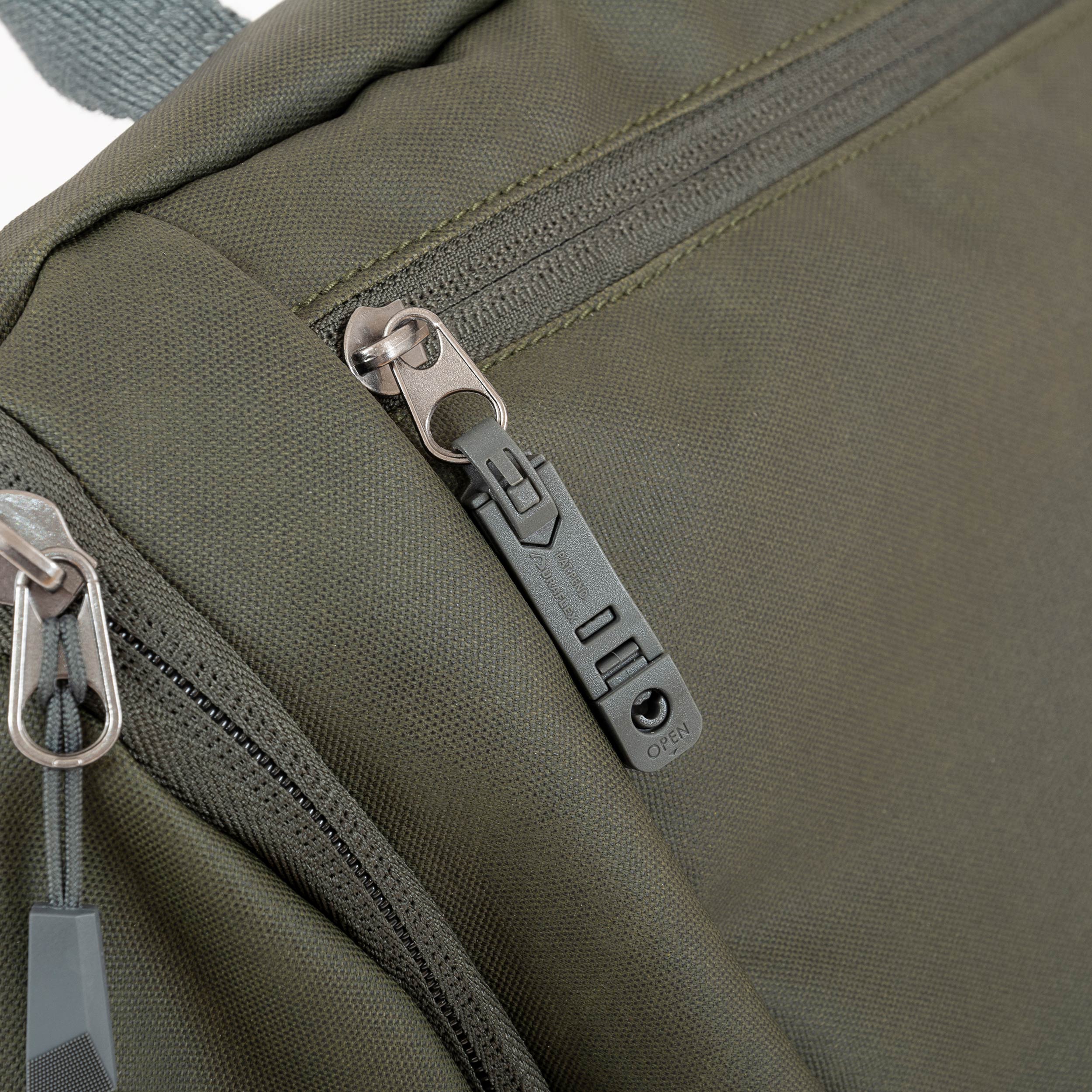 Highlander - Bahn Urban Laptop Backpack, 22L