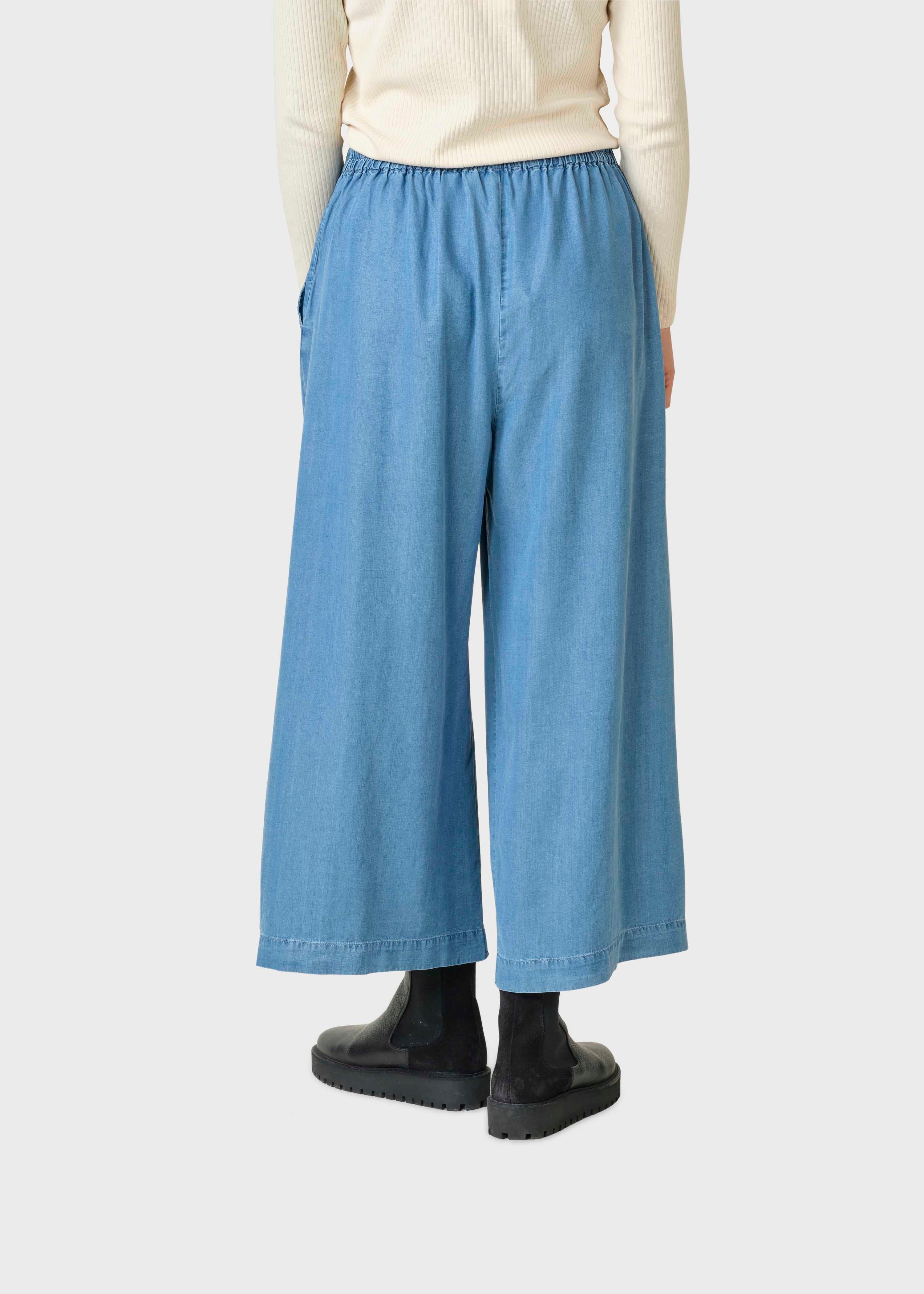 Leonora Pants - Light Blue Chambrey