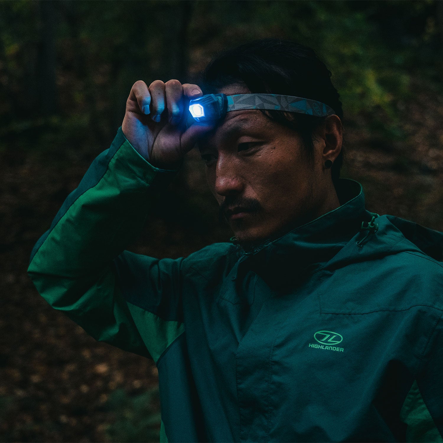 Highlander – wiederaufladbare Stirnlampe mit Deneb-Sensor