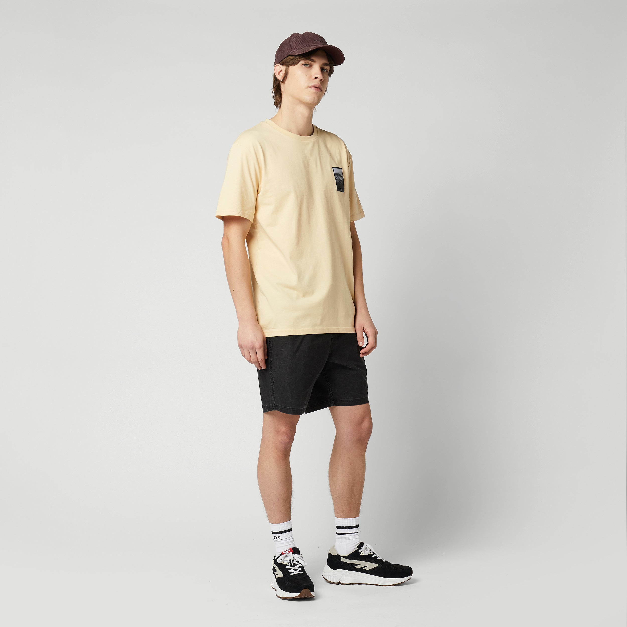 Realm Tee – Warmer Sand