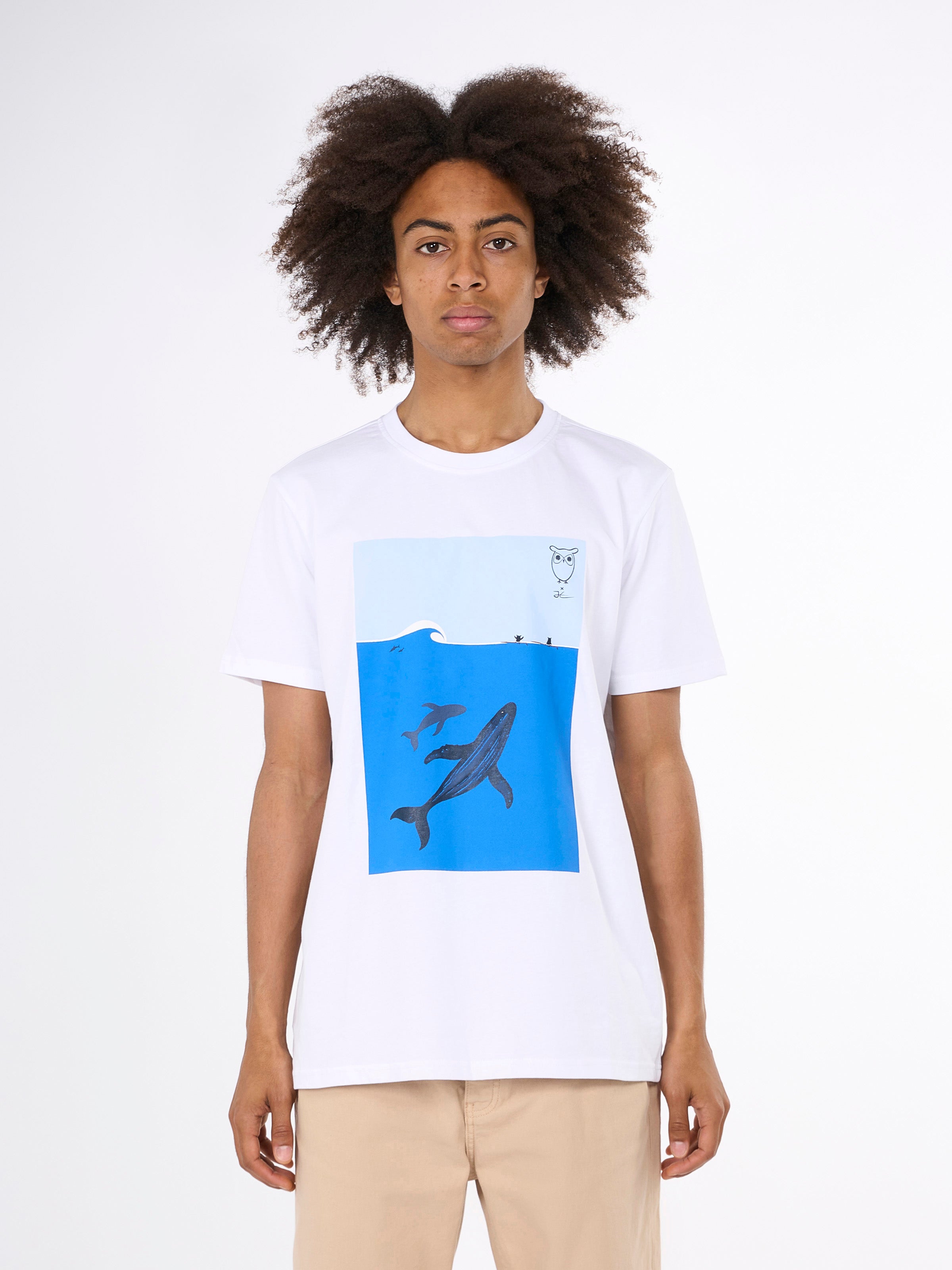 Kenntnisgecotton Bekleidung - regulärer Wal vordere Druck t -Shirt - Gots/Vegan - hellweiß