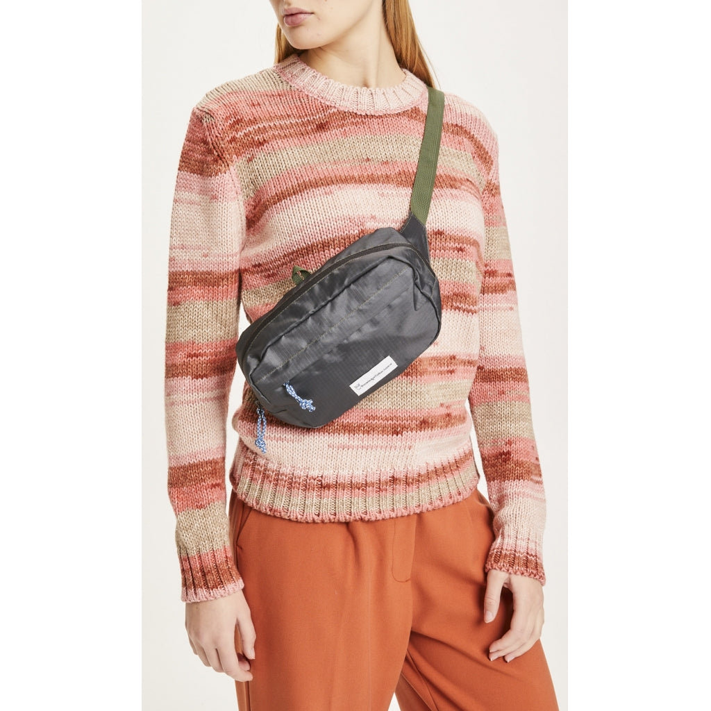 KnowledgeCotton Apparel Cross over body Pack 3L - GRS/Vegan