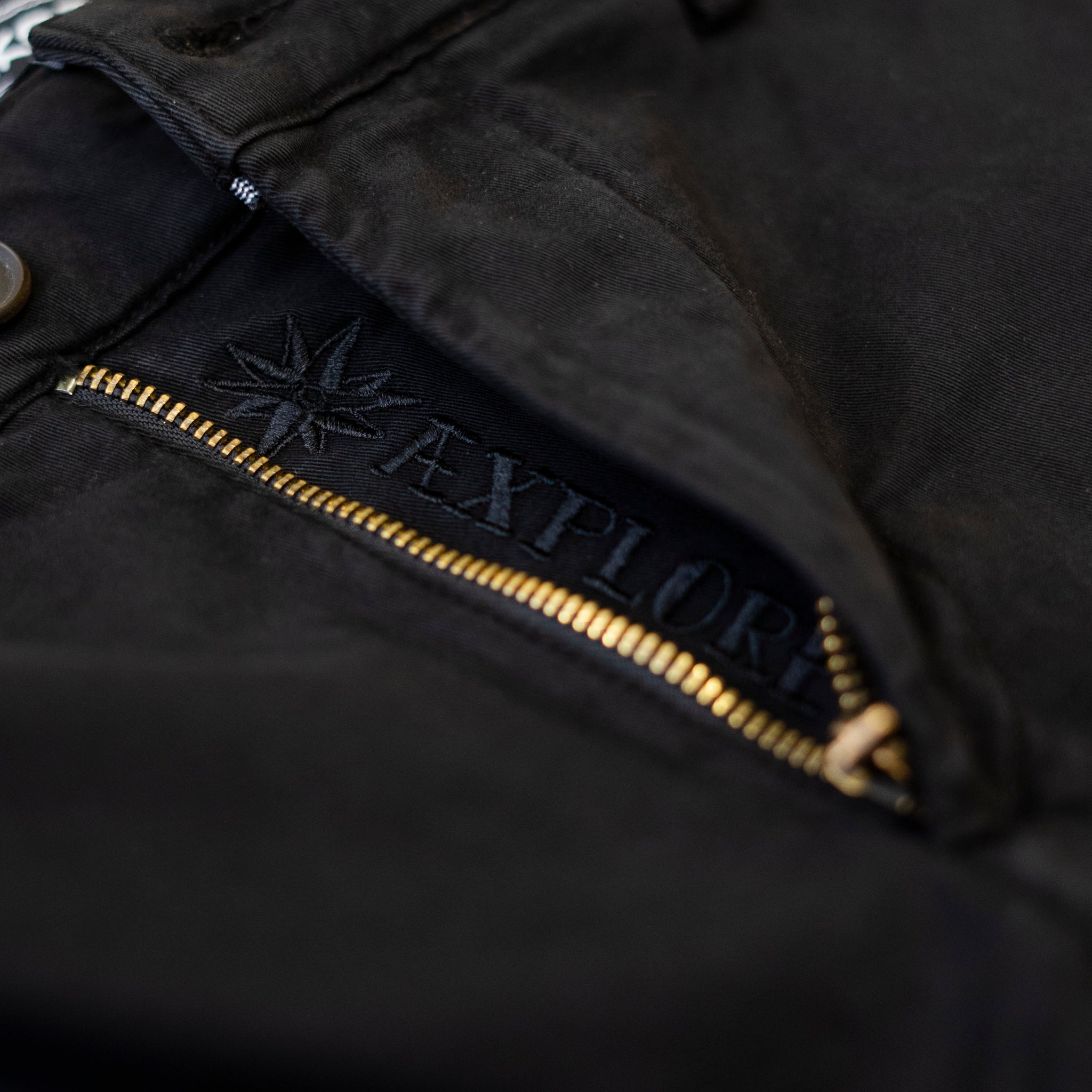 Lakor - Chino Pants (Black) 