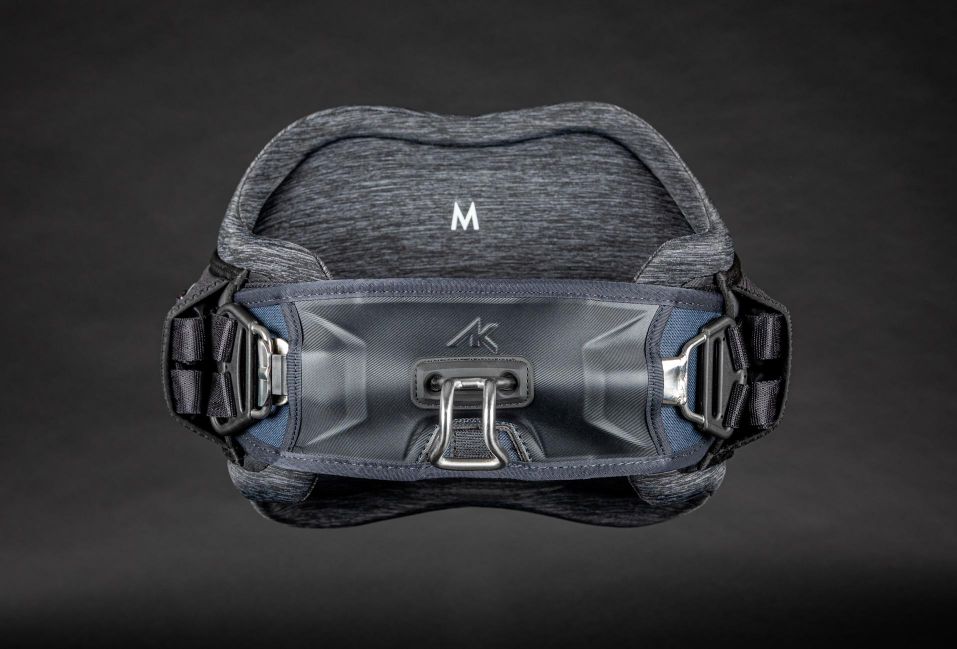 AK Synth Trapez Sort