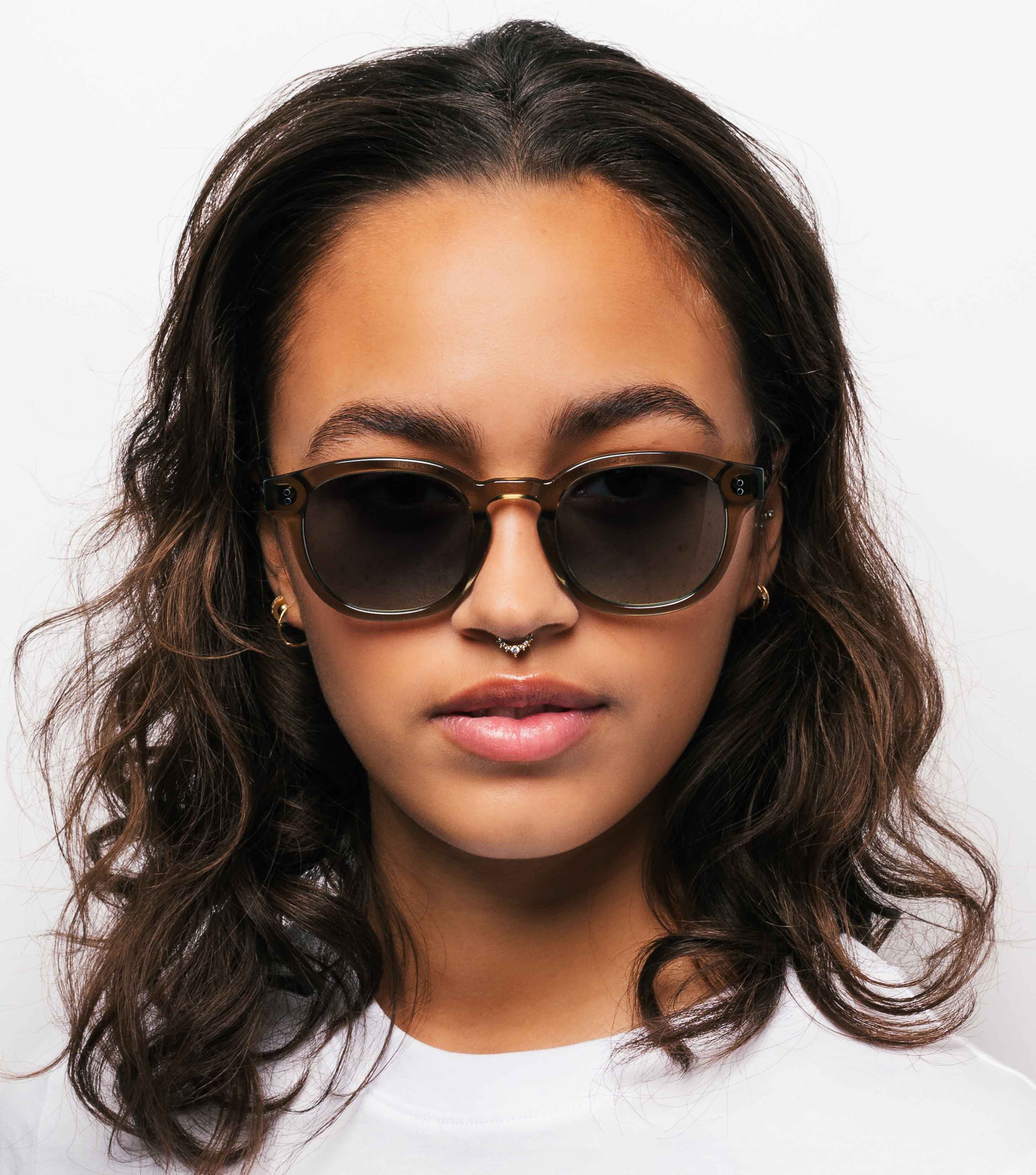 Messy Weekend Beetle Bottle Green