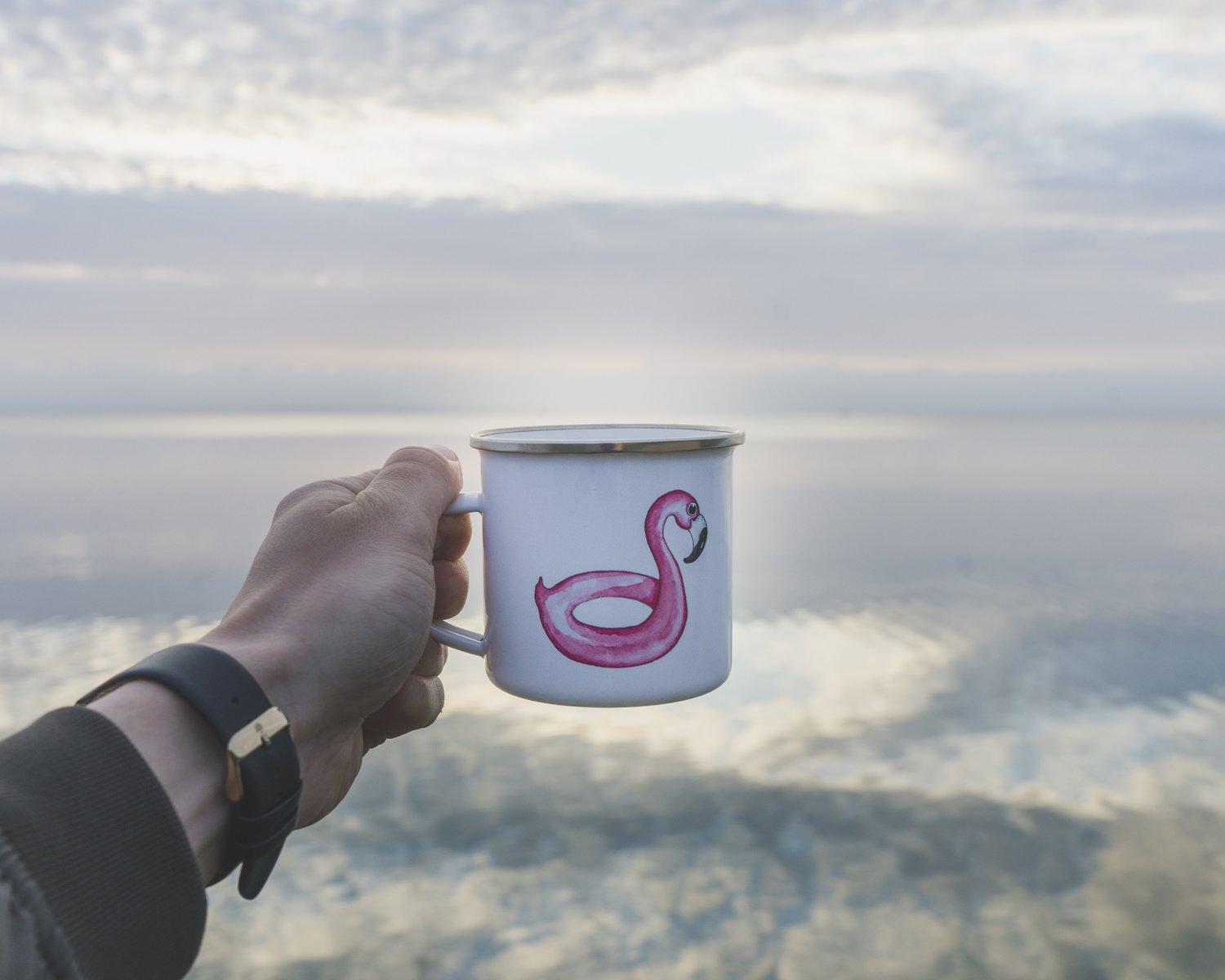 Lakor - Flamingo lifesaver Enamel mug 