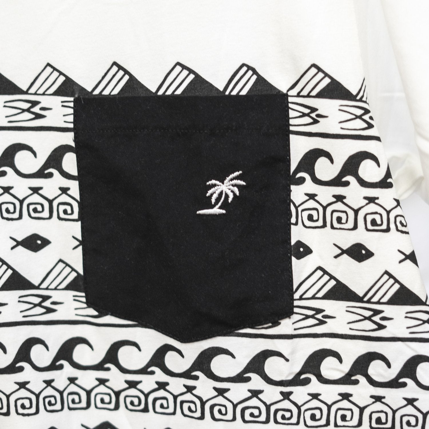 Lakor - Havana across T-shirt