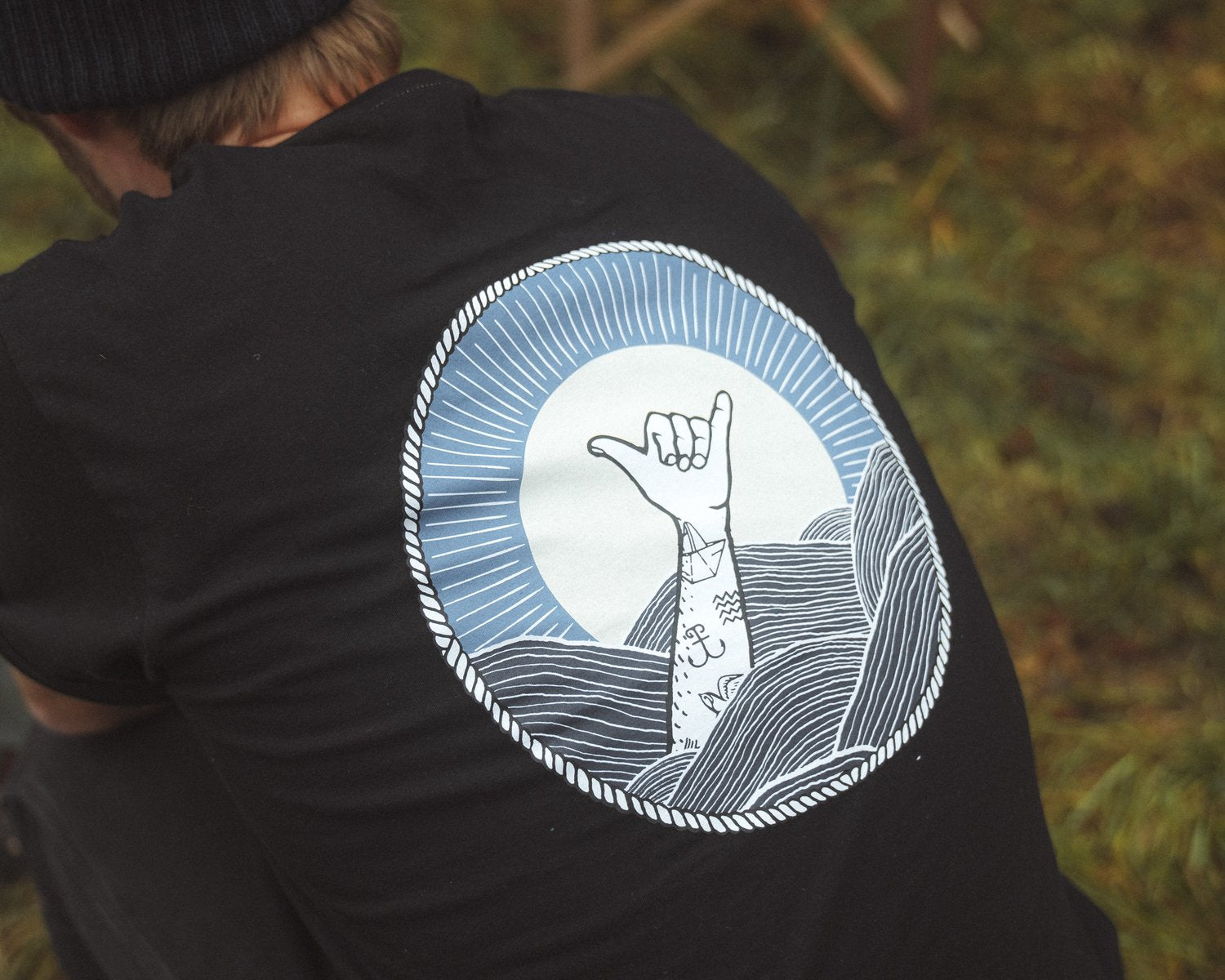 Lakor - Circle shaka T-shirt 