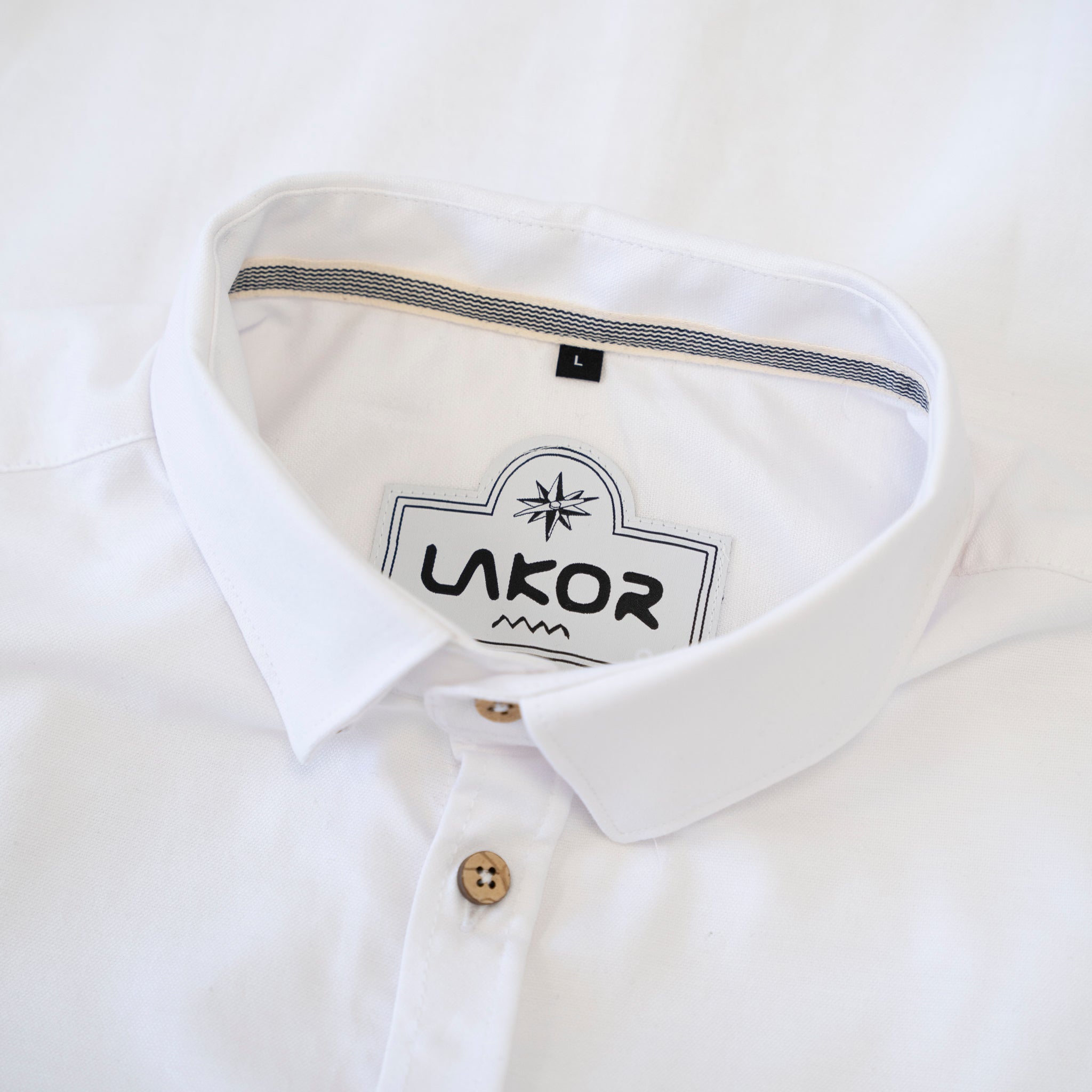 Lakor - Oxford Short Sleeve (White) 