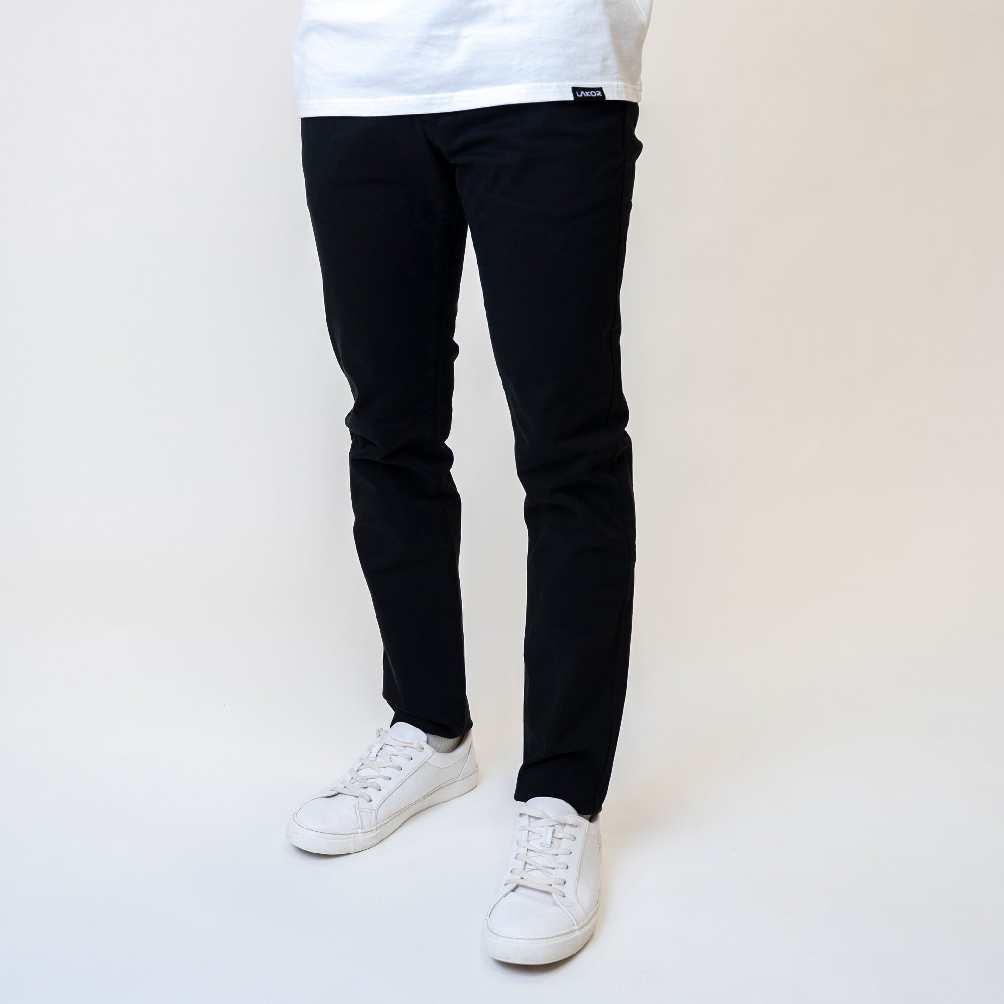 Lakor - Chino Pants (Black) 