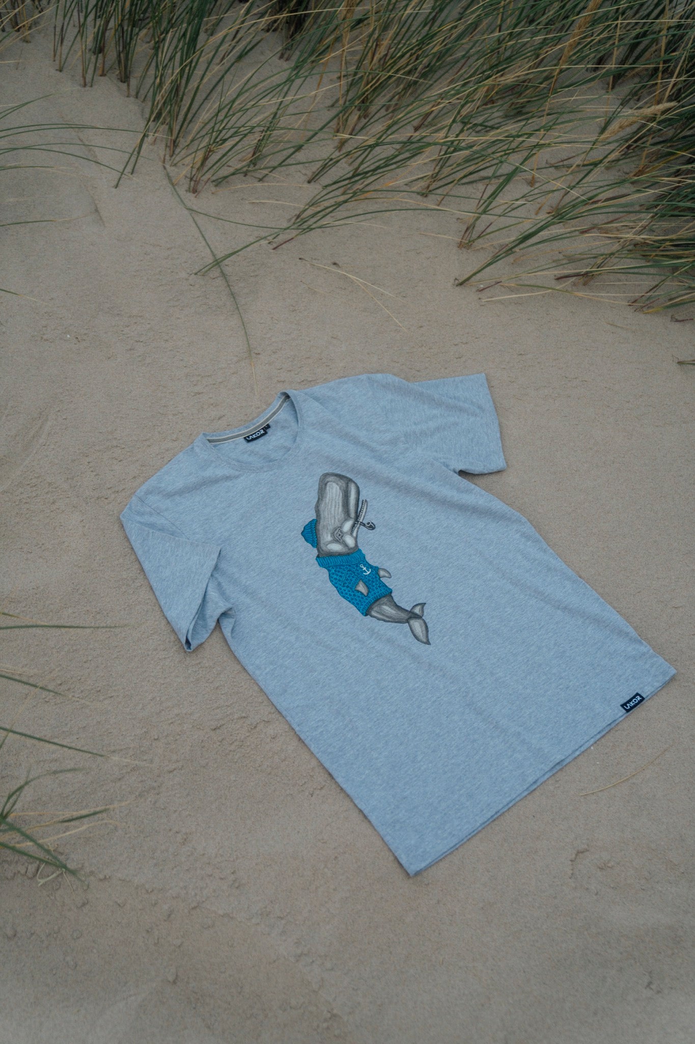 Lacquer - Moby (Light Grey) 