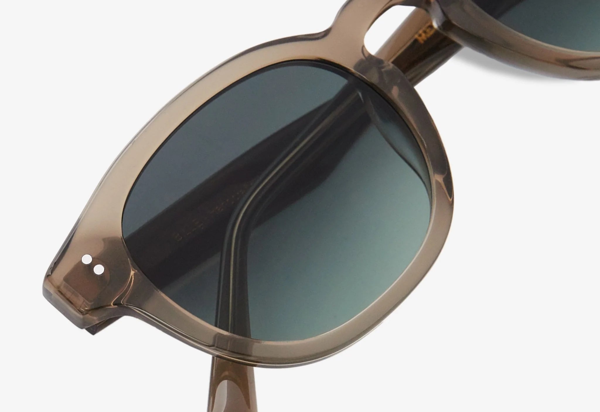 Messy Weekend Beetle Bottle Green